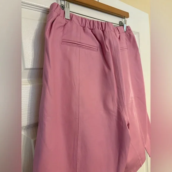 LEDERER Pink RARE Lamb Leather ShortsSize 42Made in IndiaLuxe Editon 10